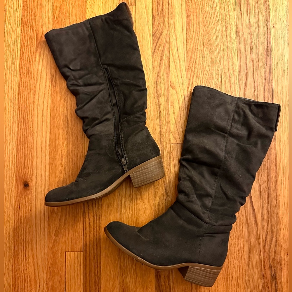 Knee high grey suede boots, size 7, Charlotte Russe style TAYLOR-01